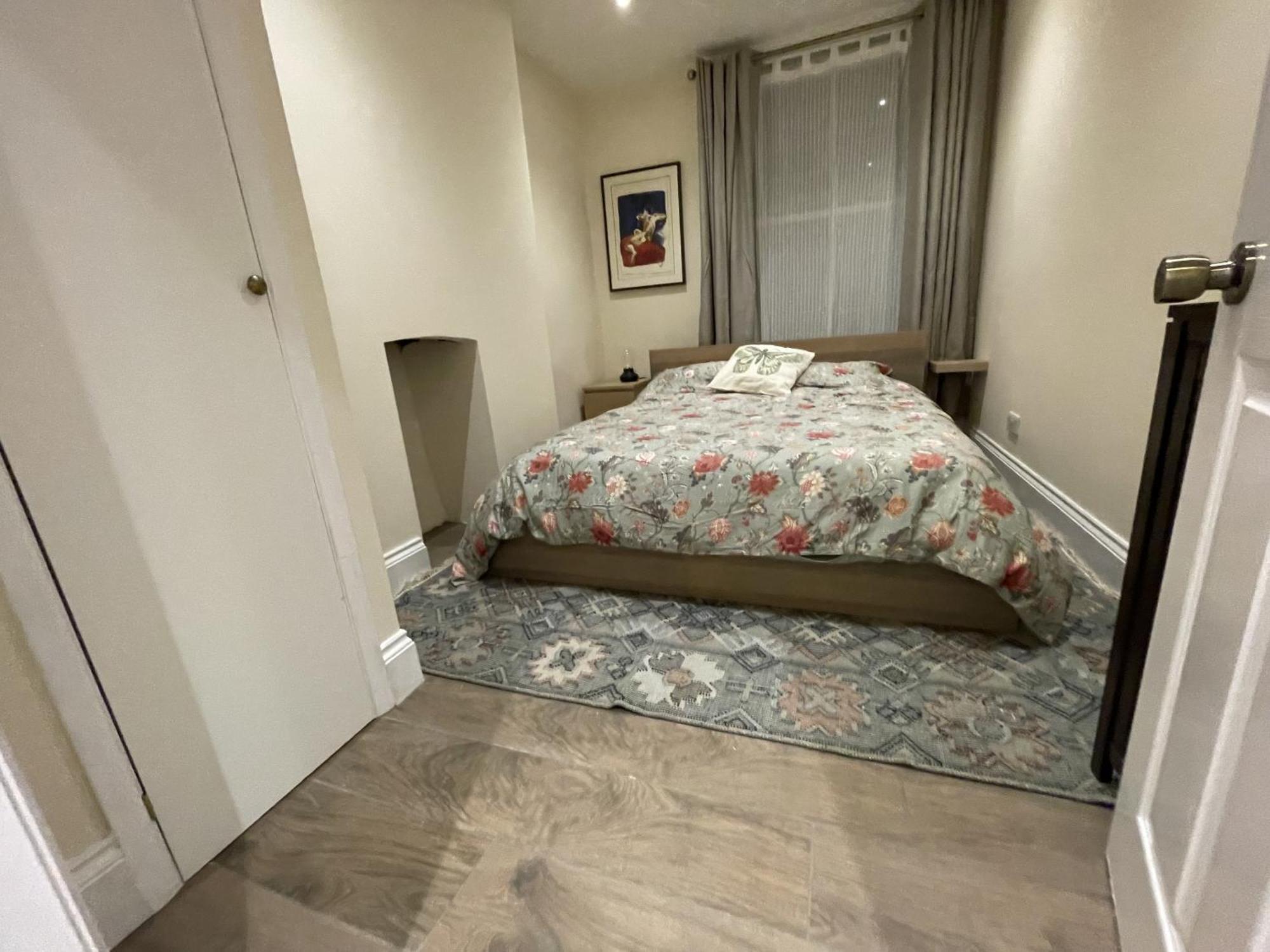 Globe Apartments Glastonbury Extérieur photo